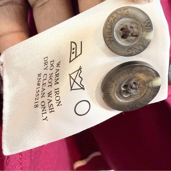 Wildfang Essential Tux Blazer Size 1X Mulberry Holiday 2024 Collection - Picture 11 of 15